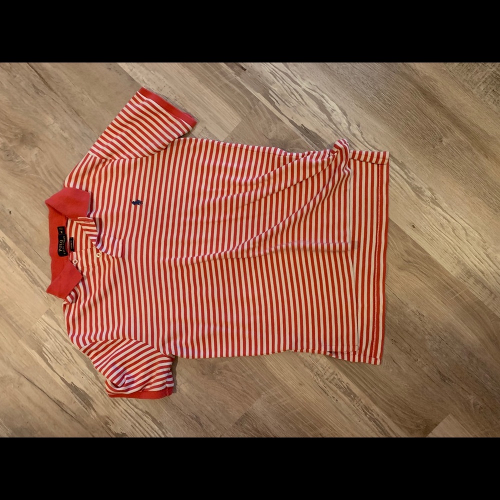 Polo - Picture 2 of 2